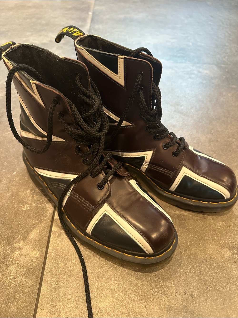 Vintage Dr. Martens 8-Eye Leather Boots Men’s Size 10 Rare Colorblock Brown Blac